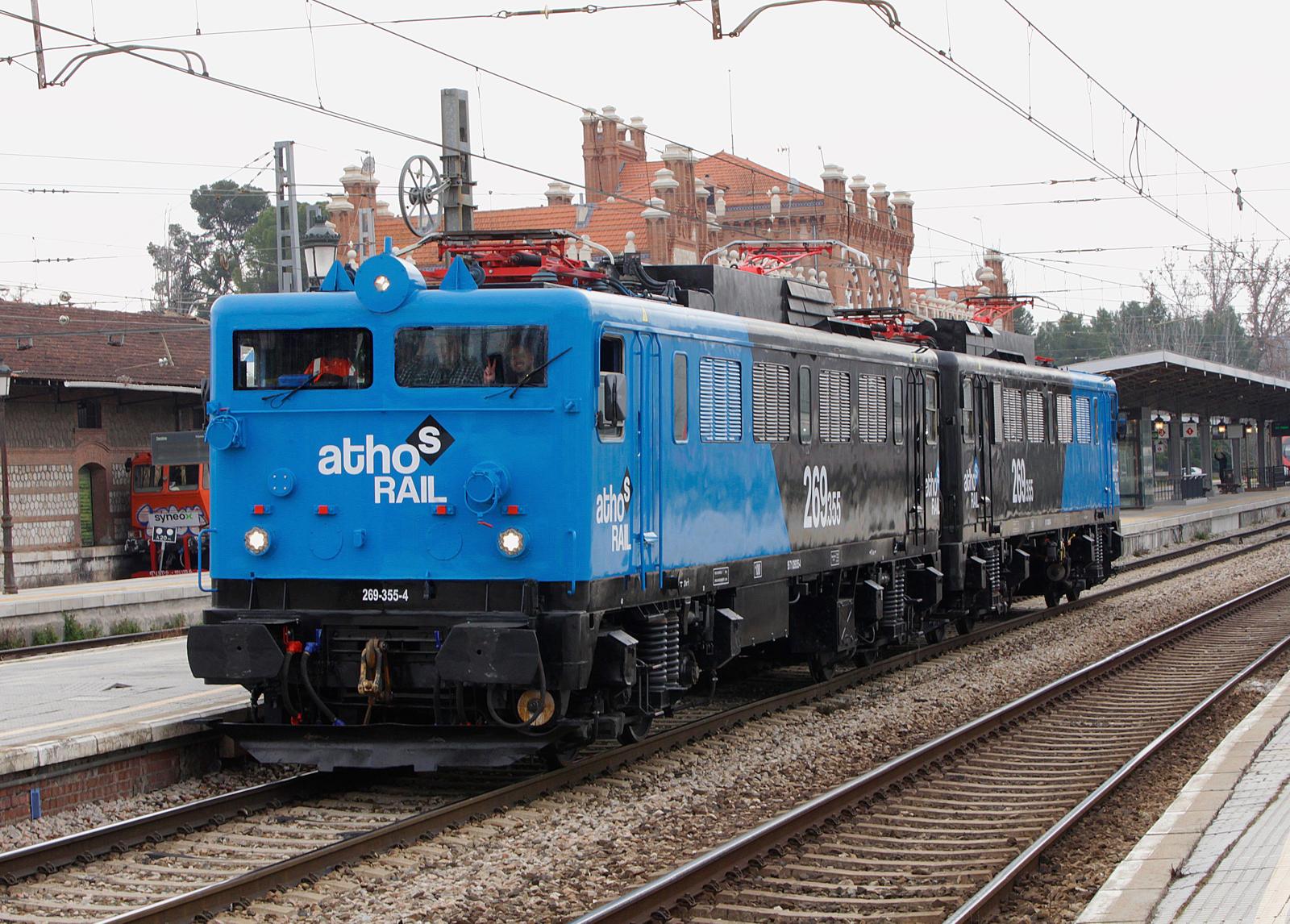 Locomotora serie 269 en los talleres de Siderúrgica Requena